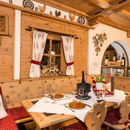 Hotel Restaurant Gabriel Scuol Exteriör bild
