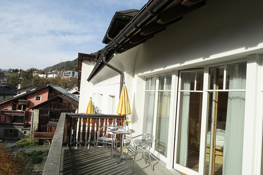 Hotel Restaurant Gabriel Scuol Exteriör bild