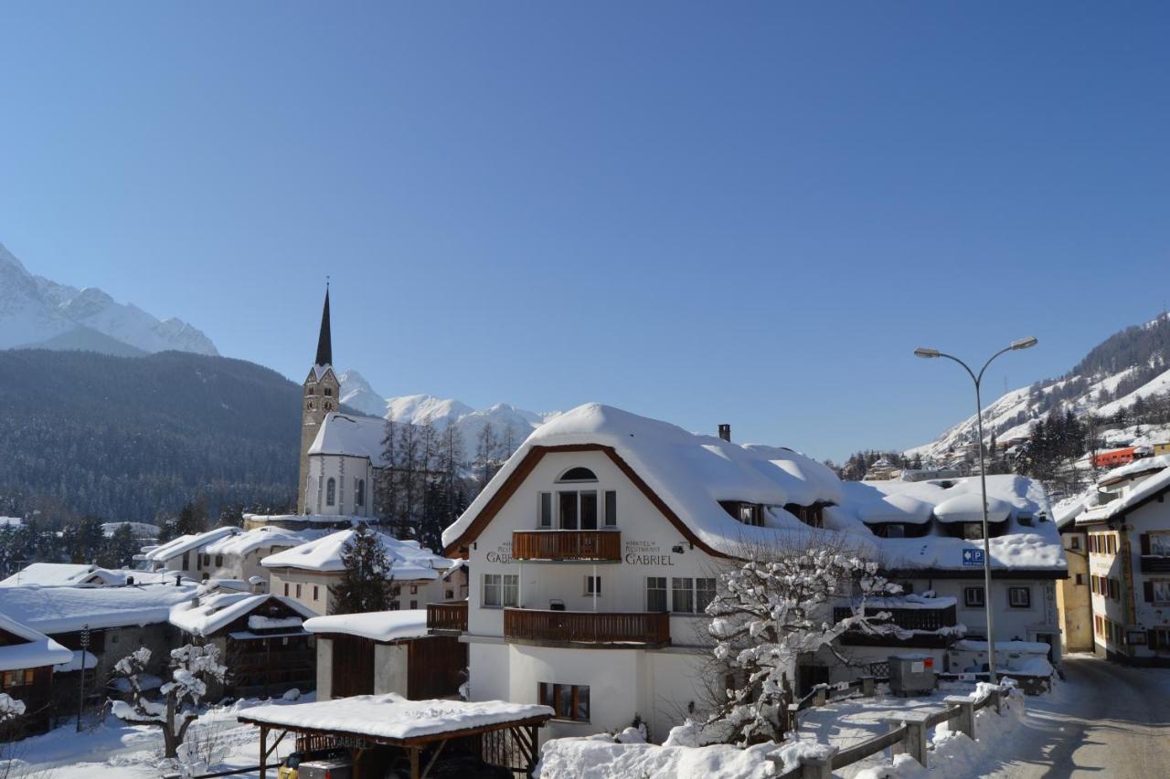 Hotel Restaurant Gabriel Scuol Exteriör bild